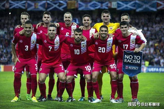首胜之争：尼克斯与魔术的对决